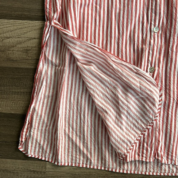Red & White Striped Sleeveless Button Up Tunic - Picture 4 of 4